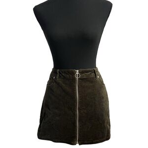 Love tree forest green women’s corduroy front full zip up mini skirt